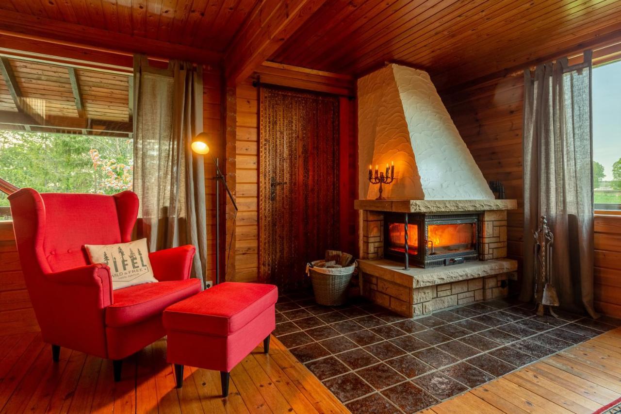 Blockhaus Eifelsteig W/ Kamin Garten & Feuerstelle Berndorf  Luaran gambar