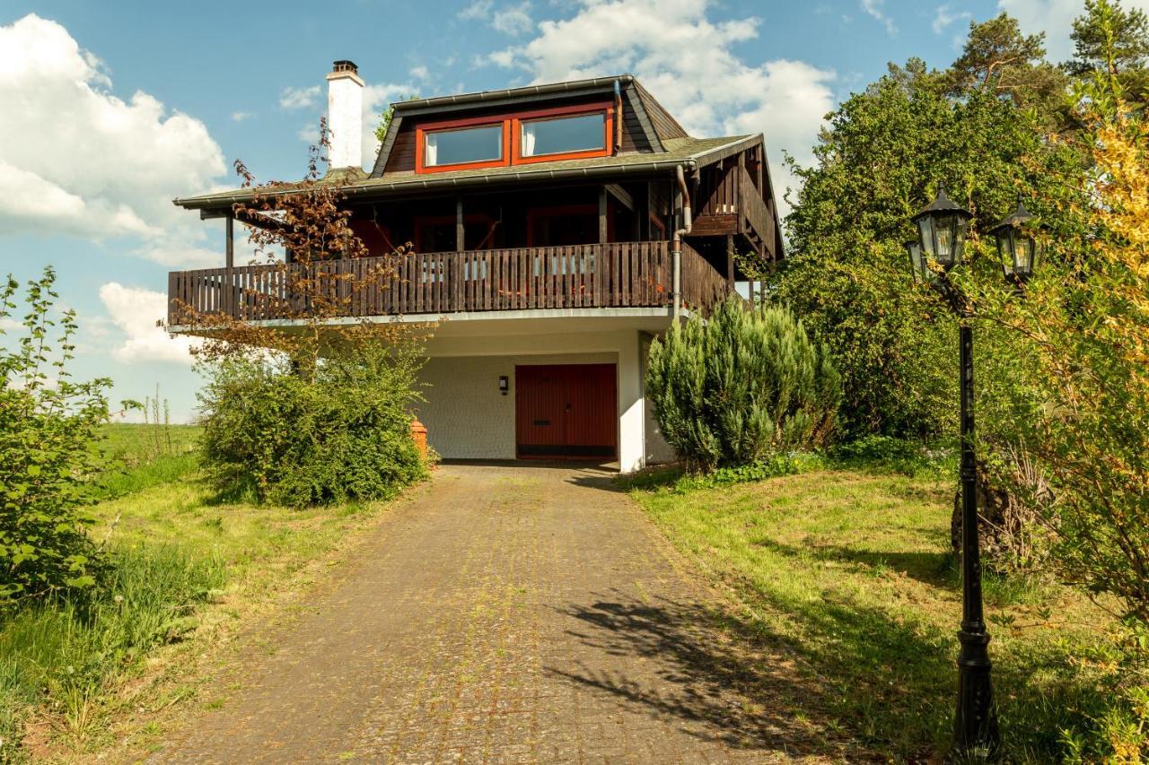 Blockhaus Eifelsteig W/ Kamin Garten & Feuerstelle Berndorf  Luaran gambar